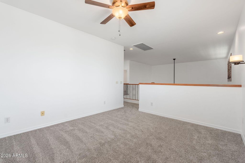 Image 21 of property listing at 10329 W CASHMAN Drive, Peoria, AZ 85383