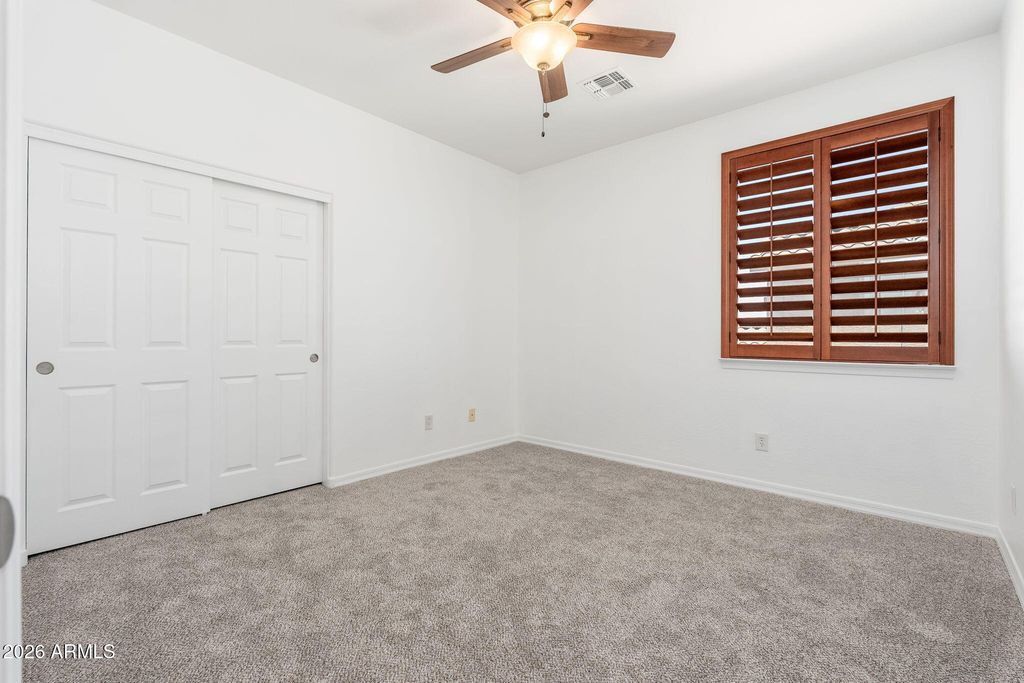 Image 29 of property listing at 10329 W CASHMAN Drive, Peoria, AZ 85383