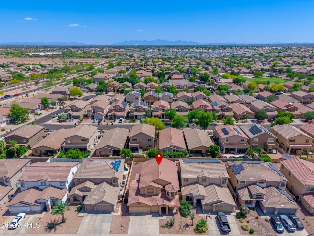 Image 48 of property listing at 10329 W CASHMAN Drive, Peoria, AZ 85383