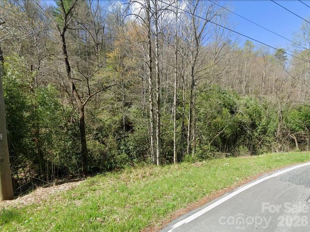 500 Hensley Cemetery Road, Whittier, NC 28789