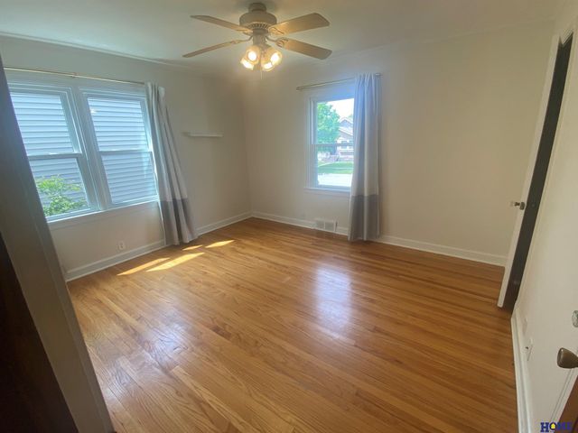 1020 S 32nd Street, Lincoln, NE 68510