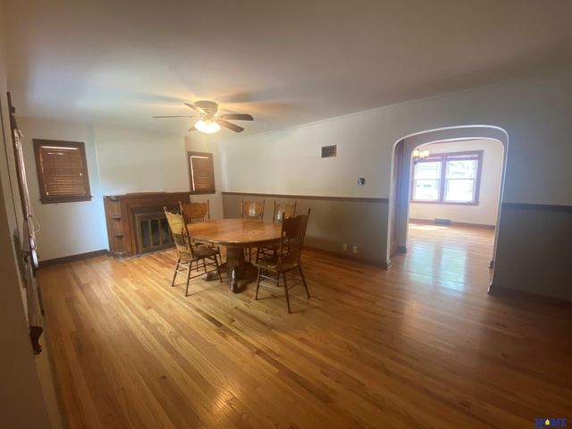 1020 S 32nd Street, Lincoln, NE 68510