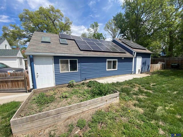 1020 S 32nd Street, Lincoln, NE 68510