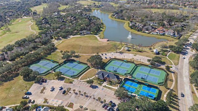 1934 Pleasant Grove Drive, Missouri City, TX 77459