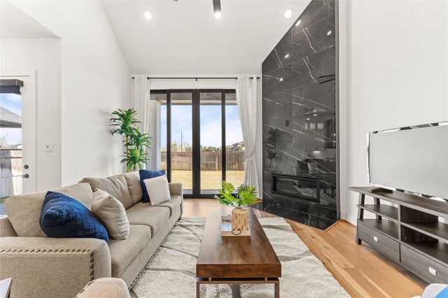 1934 Pleasant Grove Drive, Missouri City, TX 77459