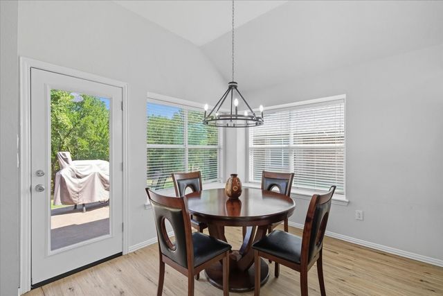 409 Springtree Road, Lake Dallas, TX 75065
