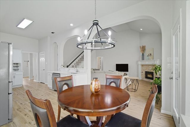 409 Springtree Road, Lake Dallas, TX 75065