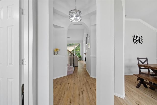 409 Springtree Road, Lake Dallas, TX 75065