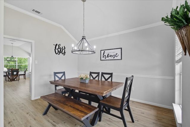 409 Springtree Road, Lake Dallas, TX 75065