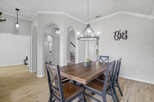 409 Springtree Road, Lake Dallas, TX 75065