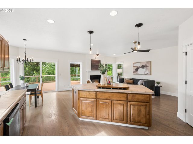 3902 Ne 203RD Ave, Fairview, OR 97024