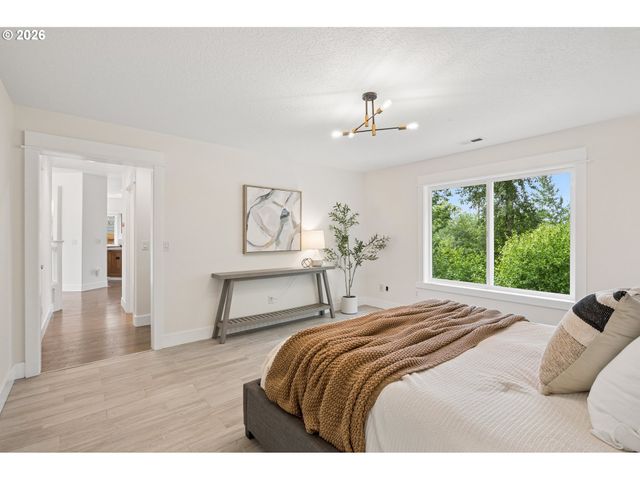3902 Ne 203RD Ave, Fairview, OR 97024