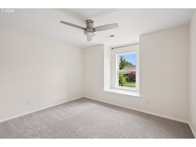 3902 Ne 203RD Ave, Fairview, OR 97024