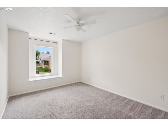 3902 Ne 203RD Ave, Fairview, OR 97024