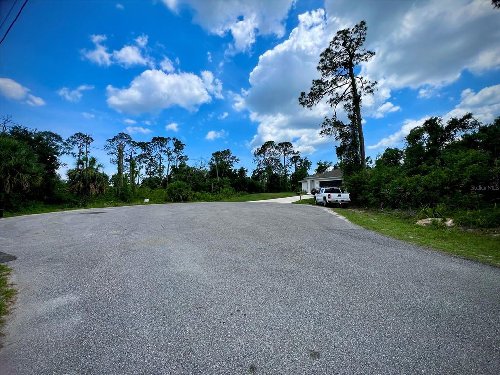 Image 5 of property listing at BURRI CT, North Port, FL 34288