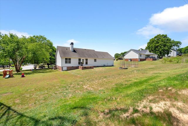 302 Foxfire Drive, Simpsonville, SC 29680