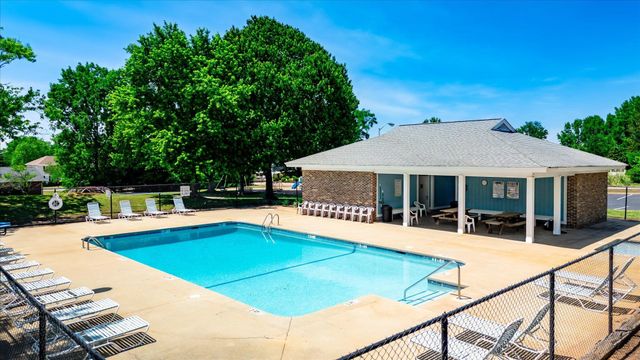 302 Foxfire Drive, Simpsonville, SC 29680