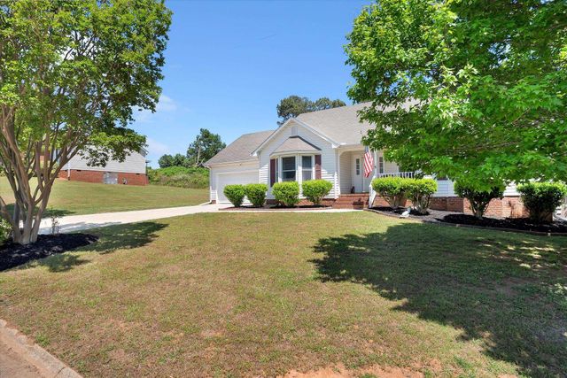 302 Foxfire Drive, Simpsonville, SC 29680