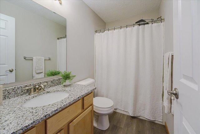 7813 Elm Grove Avenue, New Hope, MN 55428