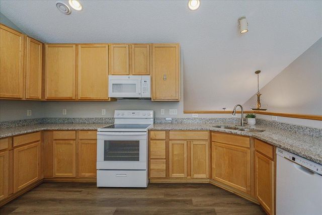 7813 Elm Grove Avenue, New Hope, MN 55428