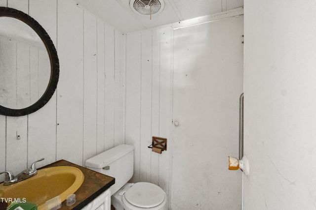 5020 Kingsport Highway, Afton, TN 37616