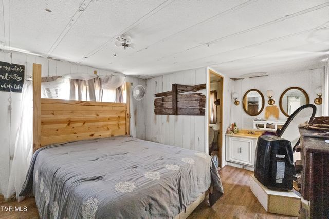 5020 Kingsport Highway, Afton, TN 37616