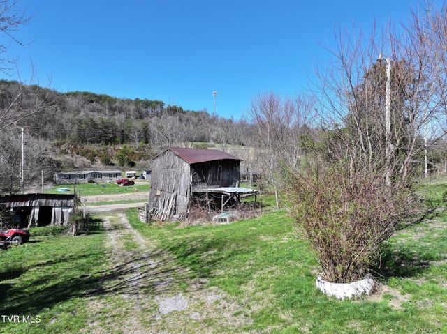 5020 Kingsport Highway, Afton, TN 37616