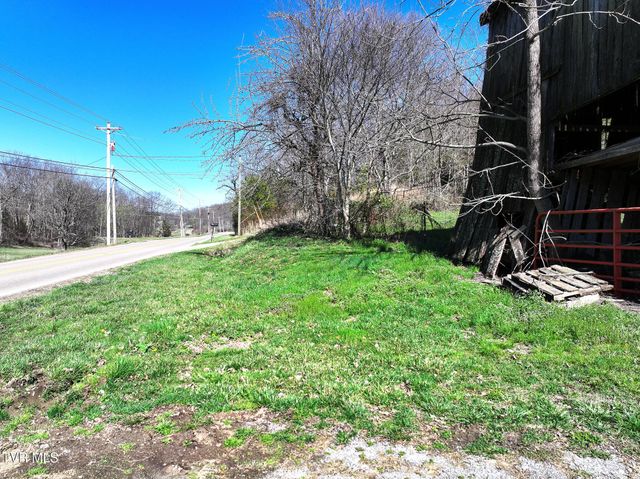 5020 Kingsport Highway, Afton, TN 37616