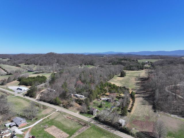 5020 Kingsport Highway, Afton, TN 37616