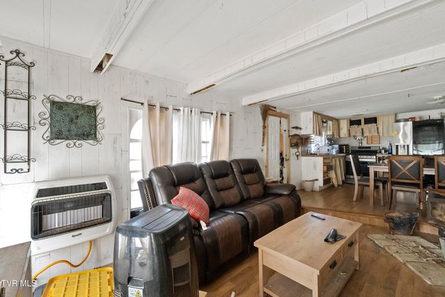 5020 Kingsport Highway, Afton, TN 37616