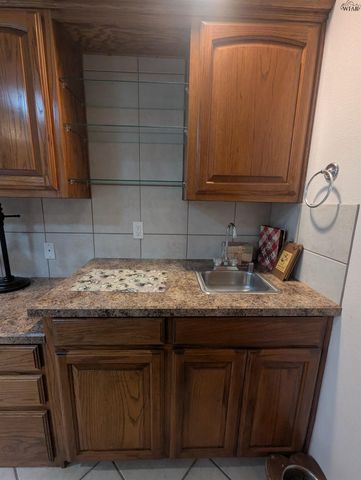 2916 RADNEY LANE, Wichita Falls, TX 76309