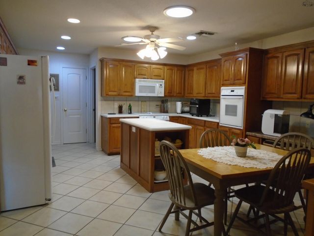 2916 RADNEY LANE, Wichita Falls, TX 76309
