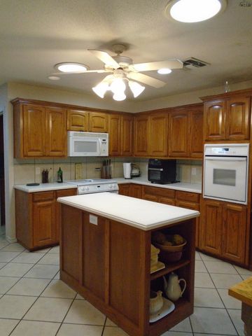 2916 RADNEY LANE, Wichita Falls, TX 76309