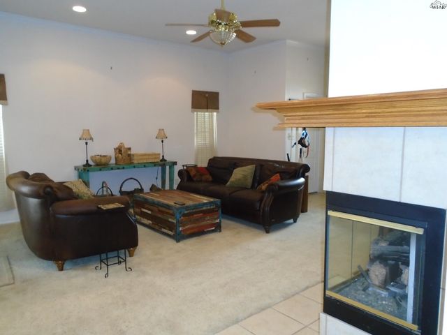 2916 RADNEY LANE, Wichita Falls, TX 76309