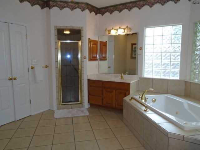 2916 RADNEY LANE, Wichita Falls, TX 76309