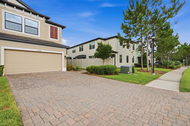 30040 SOUTHWELL LANE, Wesley Chapel, FL 33543