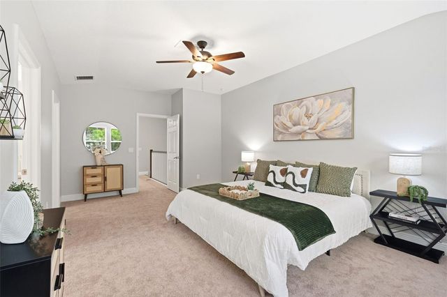 30040 SOUTHWELL LANE, Wesley Chapel, FL 33543