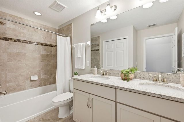 30040 SOUTHWELL LANE, Wesley Chapel, FL 33543