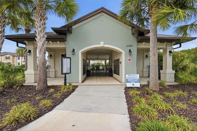 30040 SOUTHWELL LANE, Wesley Chapel, FL 33543