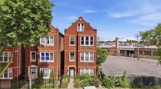 3953 S California Avenue, Chicago, IL 60632