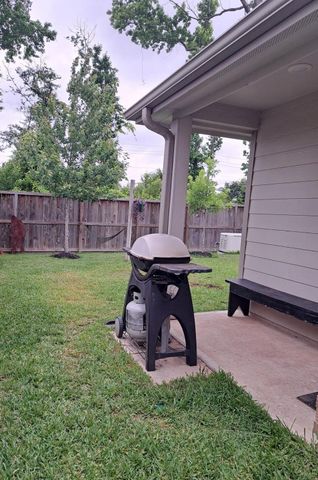 19384 Villa Mesa Drive, New Caney, TX 77357