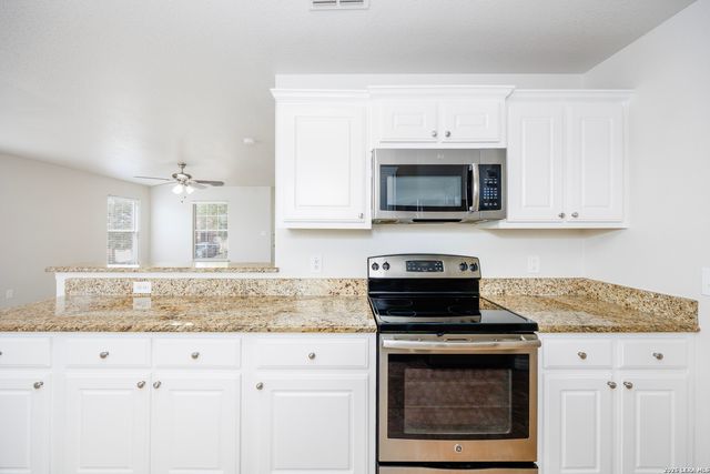 5851 Wildcat Canyon, San Antonio, TX 78252