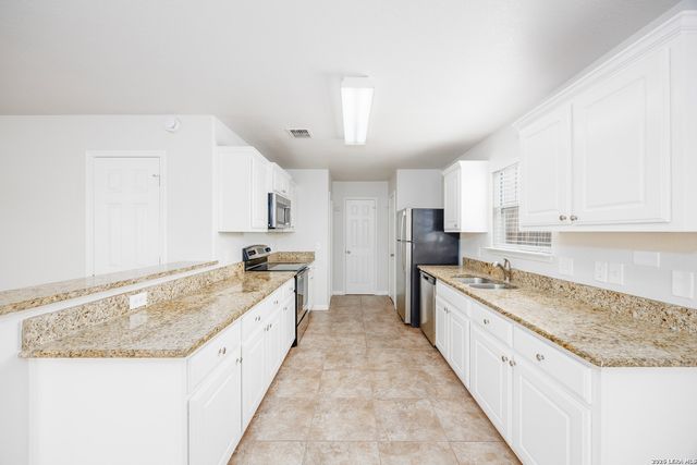 5851 Wildcat Canyon, San Antonio, TX 78252