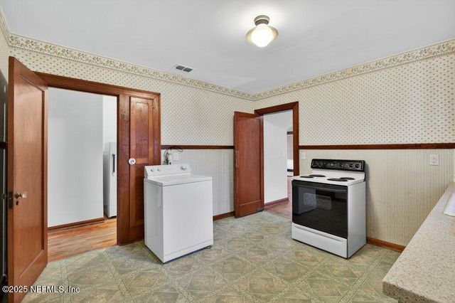 1111 INWOOD Terrace, Jacksonville, FL 32207