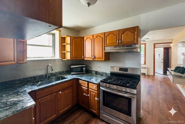3234 Colden Avenue, Bronx, NY 10469