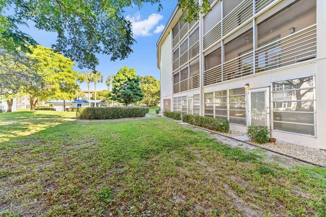 2103 Lucaya Bend E1, Coconut Creek, FL 33066