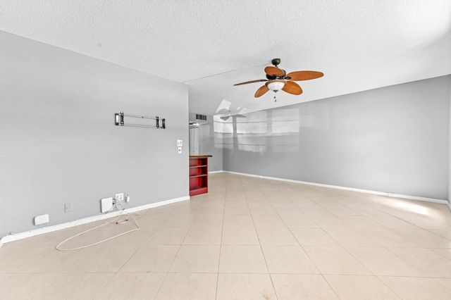 2103 Lucaya Bend E1, Coconut Creek, FL 33066