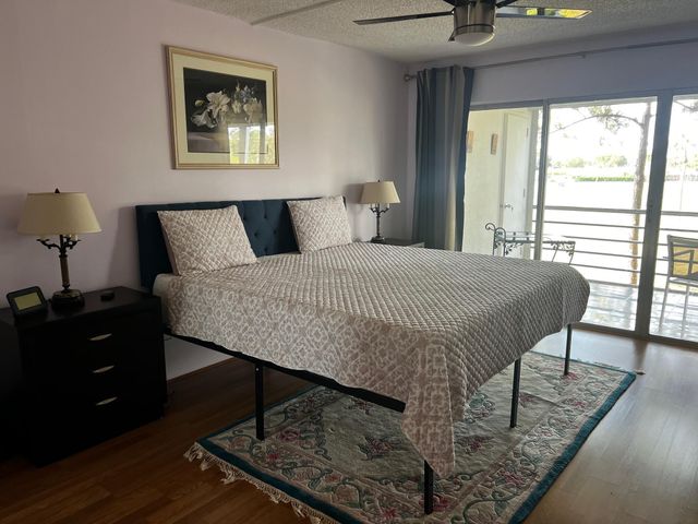 3755 Via Poinciana 304, Lake Worth, FL 33467