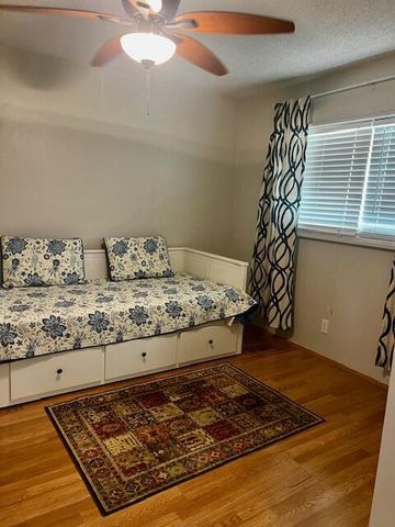 3755 Via Poinciana 304, Lake Worth, FL 33467