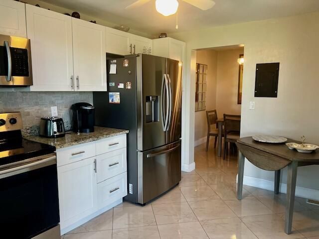 3755 Via Poinciana 304, Lake Worth, FL 33467